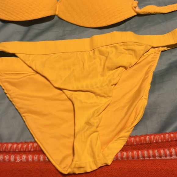 Calzedonia two-piece bikini - Picture 2 of 4